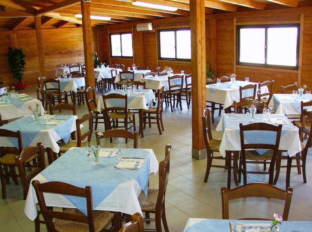 Hotel Mezzaluna Carloforte (Isola di San Pietro) Exterior foto