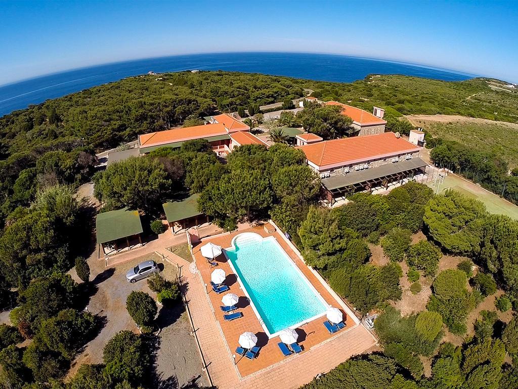 Hotel Mezzaluna Carloforte (Isola di San Pietro) Exterior foto