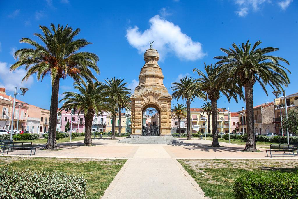 Hotel Mezzaluna Carloforte (Isola di San Pietro) Exterior foto